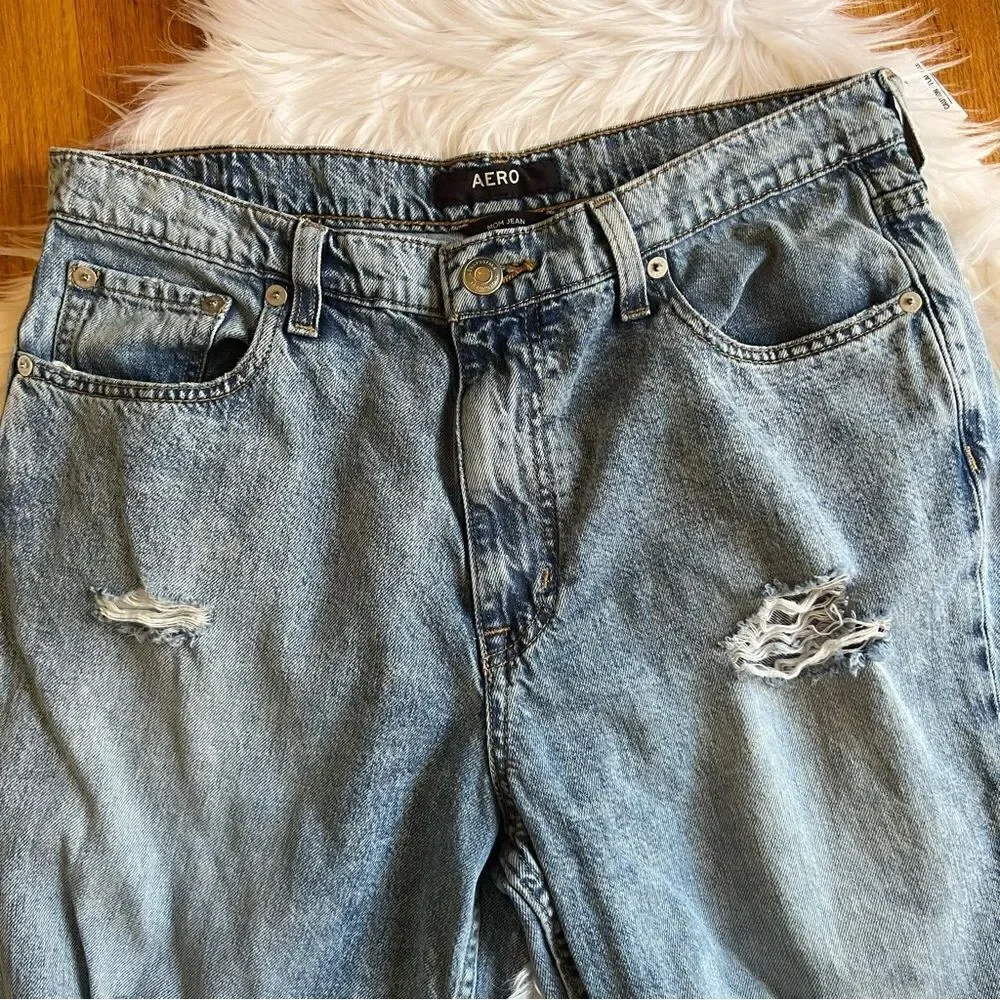Women’s Aero Distressed High Rise  Mom Jeans Size 12